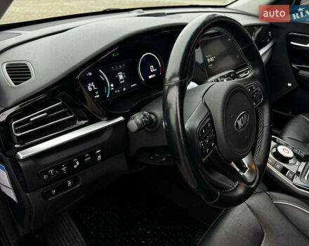 Черный Киа Niro, объемом двигателя 0 л и пробегом 159 тыс. км за 18950 $, фото 23 на Automoto.ua
