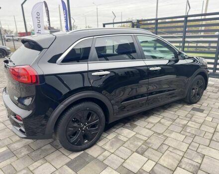 Черный Киа Niro, объемом двигателя 0 л и пробегом 112 тыс. км за 21900 $, фото 2 на Automoto.ua