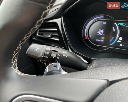Черный Киа Niro, объемом двигателя 0 л и пробегом 60 тыс. км за 24200 $, фото 44 на Automoto.ua