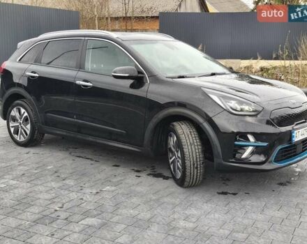 Чорний Кіа Niro, об'ємом двигуна 0 л та пробігом 46 тис. км за 17000 $, фото 8 на Automoto.ua