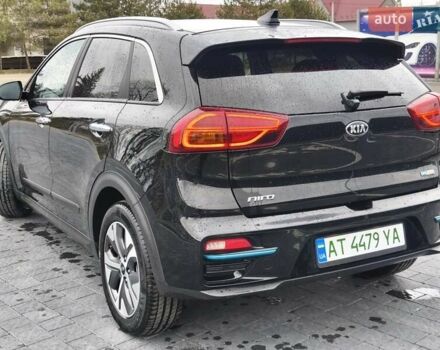 Чорний Кіа Niro, об'ємом двигуна 0 л та пробігом 46 тис. км за 17000 $, фото 11 на Automoto.ua