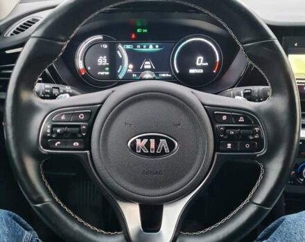 Черный Киа Niro, объемом двигателя 0 л и пробегом 114 тыс. км за 19999 $, фото 40 на Automoto.ua
