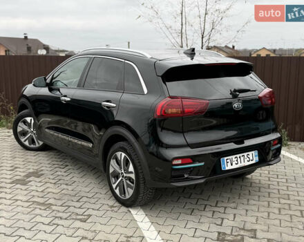 Черный Киа Niro, объемом двигателя 0 л и пробегом 61 тыс. км за 19300 $, фото 8 на Automoto.ua