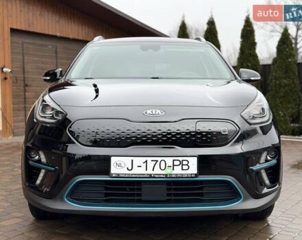 Чорний Кіа Niro, об'ємом двигуна 0 л та пробігом 89 тис. км за 20799 $, фото 4 на Automoto.ua