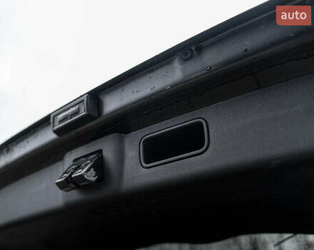 Черный Киа Niro, объемом двигателя 0 л и пробегом 114 тыс. км за 21900 $, фото 18 на Automoto.ua