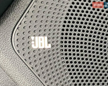 Чорний Кіа Niro, об'ємом двигуна 0 л та пробігом 70 тис. км за 22350 $, фото 10 на Automoto.ua