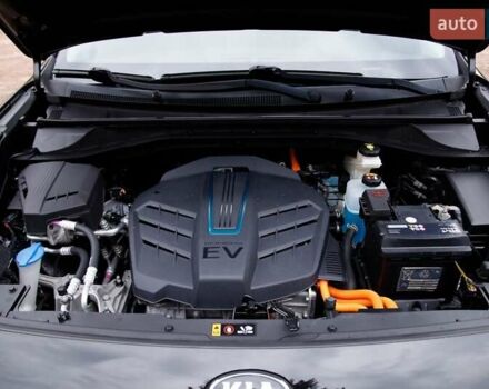 Киа Niro 2020 в Бердичеве на Automoto.ua Черный Киа Niro, объемом двигателя 0 л и пробегом 152 тыс. км за 16450 $, фото 25 на Automoto.ua