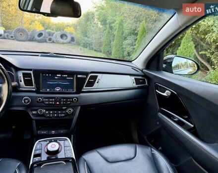 Киа Niro 2020 в Бердичеве на Automoto.ua Черный Киа Niro, объемом двигателя 0 л и пробегом 128 тыс. км за 16700 $, фото 89 на Automoto.ua