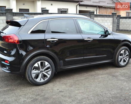 Чорний Кіа Niro, об'ємом двигуна 0 л та пробігом 169 тис. км за 18450 $, фото 12 на Automoto.ua