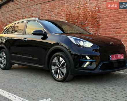 Киа Niro 2020 в Тернополе на Automoto.ua Черный Киа Niro, объемом двигателя 0 л и пробегом 92 тыс. км за 19899 $, фото 17 на Automoto.ua