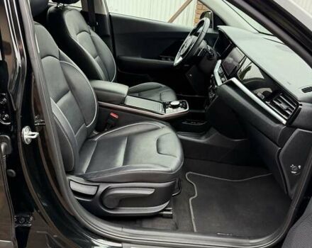 Чорний Кіа Niro, об'ємом двигуна 0 л та пробігом 89 тис. км за 20799 $, фото 72 на Automoto.ua