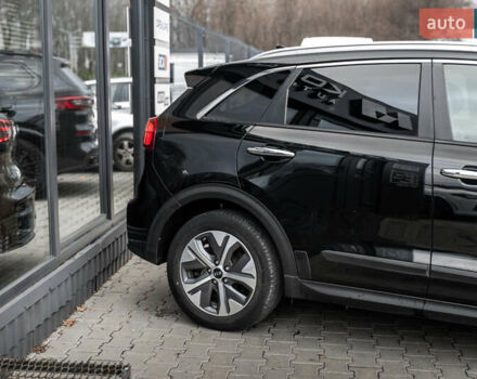 Черный Киа Niro, объемом двигателя 0 л и пробегом 114 тыс. км за 21900 $, фото 25 на Automoto.ua