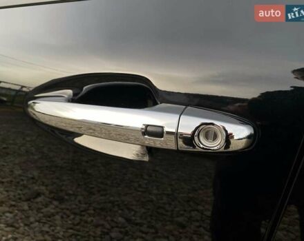 Чорний Кіа Niro, об'ємом двигуна 0 л та пробігом 96 тис. км за 20600 $, фото 4 на Automoto.ua