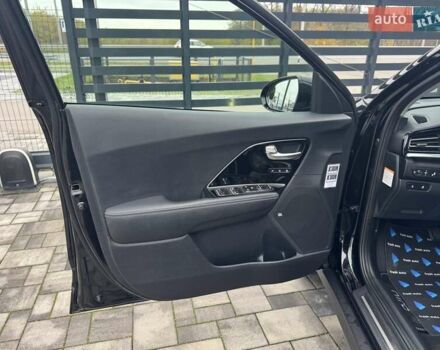 Черный Киа Niro, объемом двигателя 0 л и пробегом 113 тыс. км за 21900 $, фото 13 на Automoto.ua
