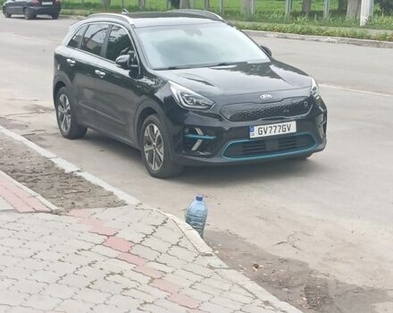 Чорний Кіа Niro, об'ємом двигуна 0 л та пробігом 170 тис. км за 16500 $, фото 5 на Automoto.ua