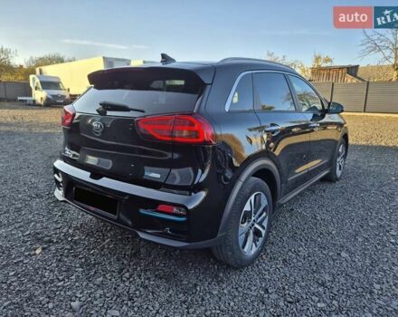 Черный Киа Niro, объемом двигателя 0 л и пробегом 132 тыс. км за 19449 $, фото 4 на Automoto.ua