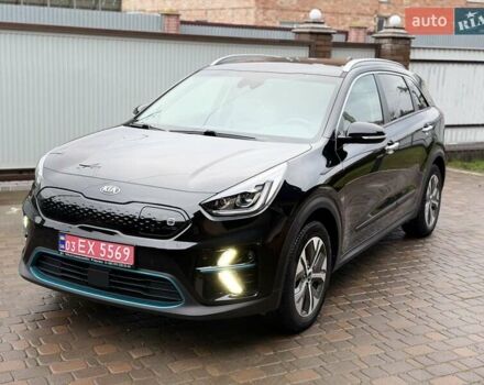 Черный Киа Niro, объемом двигателя 0 л и пробегом 77 тыс. км за 21499 $, фото 2 на Automoto.ua