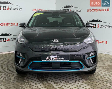 Чорний Кіа Niro, об'ємом двигуна 0 л та пробігом 70 тис. км за 22350 $, фото 1 на Automoto.ua