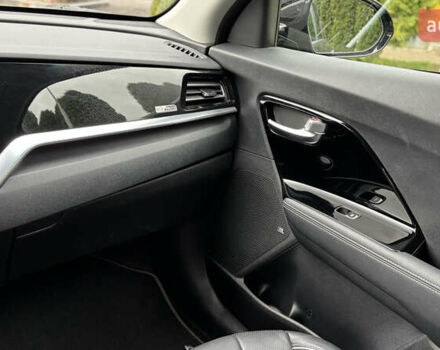 Чорний Кіа Niro, об'ємом двигуна 0 л та пробігом 110 тис. км за 19500 $, фото 54 на Automoto.ua