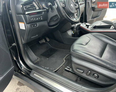 Чорний Кіа Niro, об'ємом двигуна 0 л та пробігом 140 тис. км за 17999 $, фото 50 на Automoto.ua