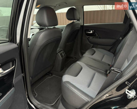 Черный Киа Niro, объемом двигателя 0 л и пробегом 61 тыс. км за 19300 $, фото 31 на Automoto.ua