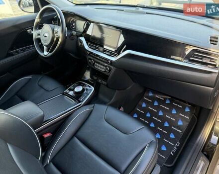 Черный Киа Niro, объемом двигателя 0 л и пробегом 105 тыс. км за 19900 $, фото 26 на Automoto.ua