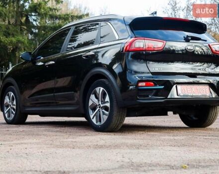Черный Киа Niro, объемом двигателя 0 л и пробегом 110 тыс. км за 17450 $, фото 9 на Automoto.ua
