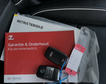 Черный Киа Niro, объемом двигателя 0 л и пробегом 110 тыс. км за 19250 $, фото 40 на Automoto.ua