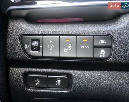 Чорний Кіа Niro, об'ємом двигуна 0 л та пробігом 131 тис. км за 21500 $, фото 32 на Automoto.ua