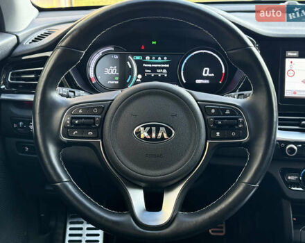 Черный Киа Niro, объемом двигателя 0 л и пробегом 50 тыс. км за 23499 $, фото 48 на Automoto.ua