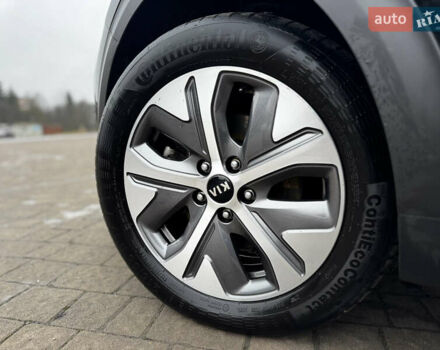 Черный Киа Niro, объемом двигателя 0 л и пробегом 159 тыс. км за 18950 $, фото 11 на Automoto.ua