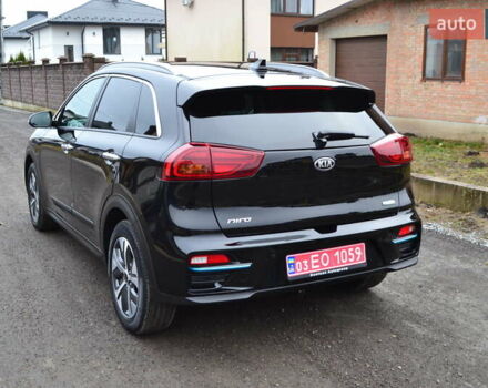Чорний Кіа Niro, об'ємом двигуна 0 л та пробігом 169 тис. км за 18450 $, фото 17 на Automoto.ua