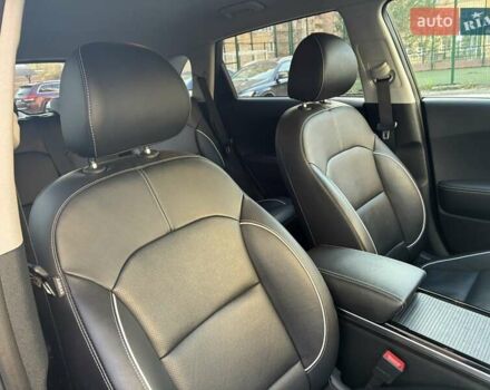 Черный Киа Niro, объемом двигателя 0 л и пробегом 105 тыс. км за 20500 $, фото 65 на Automoto.ua