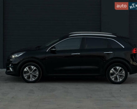 Черный Киа Niro, объемом двигателя 0 л и пробегом 142 тыс. км за 18900 $, фото 27 на Automoto.ua
