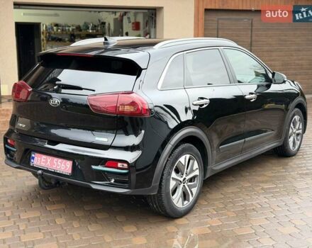 Черный Киа Niro, объемом двигателя 0 л и пробегом 77 тыс. км за 21499 $, фото 5 на Automoto.ua