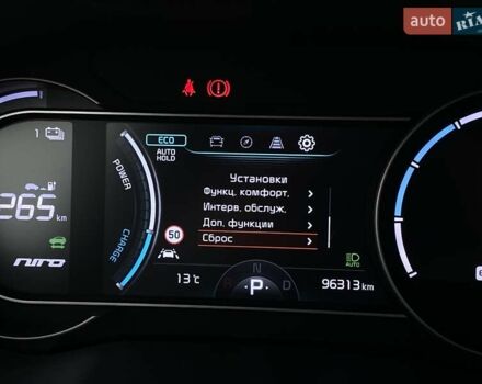 Чорний Кіа Niro, об'ємом двигуна 0 л та пробігом 96 тис. км за 20600 $, фото 39 на Automoto.ua
