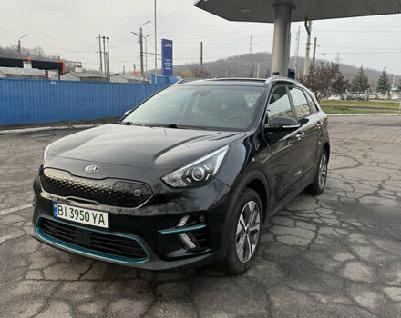 Чорний Кіа Niro, об'ємом двигуна 0 л та пробігом 93 тис. км за 18900 $, фото 1 на Automoto.ua