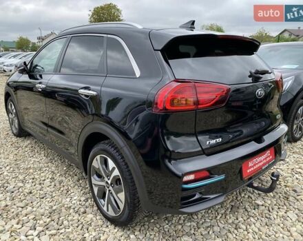 Чорний Кіа Niro, об'ємом двигуна 0 л та пробігом 131 тис. км за 21500 $, фото 12 на Automoto.ua