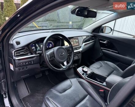 Черный Киа Niro, объемом двигателя 0 л и пробегом 77 тыс. км за 21499 $, фото 8 на Automoto.ua