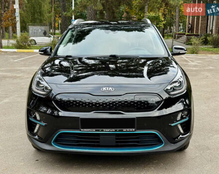 Чорний Кіа Niro, об'ємом двигуна 0 л та пробігом 107 тис. км за 20500 $, фото 6 на Automoto.ua