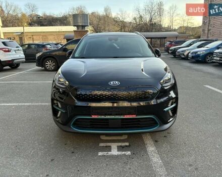 Черный Киа Niro, объемом двигателя 0 л и пробегом 105 тыс. км за 20500 $, фото 1 на Automoto.ua