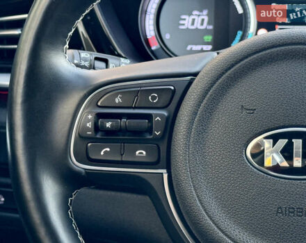 Черный Киа Niro, объемом двигателя 0 л и пробегом 50 тыс. км за 23499 $, фото 50 на Automoto.ua