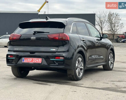 Чорний Кіа Niro, об'ємом двигуна 0 л та пробігом 140 тис. км за 17999 $, фото 10 на Automoto.ua