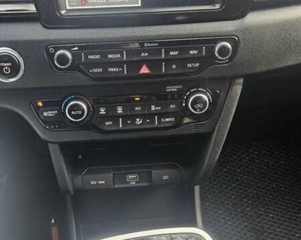 Черный Киа Niro, объемом двигателя 0 л и пробегом 121 тыс. км за 18500 $, фото 15 на Automoto.ua