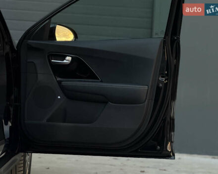 Черный Киа Niro, объемом двигателя 0 л и пробегом 142 тыс. км за 18900 $, фото 34 на Automoto.ua