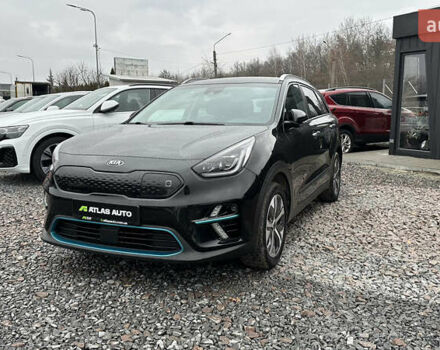 Черный Киа Niro, объемом двигателя 0 л и пробегом 158 тыс. км за 17800 $, фото 2 на Automoto.ua