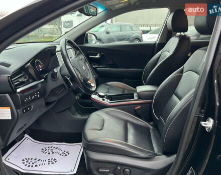Черный Киа Niro, объемом двигателя 0 л и пробегом 140 тыс. км за 21500 $, фото 13 на Automoto.ua