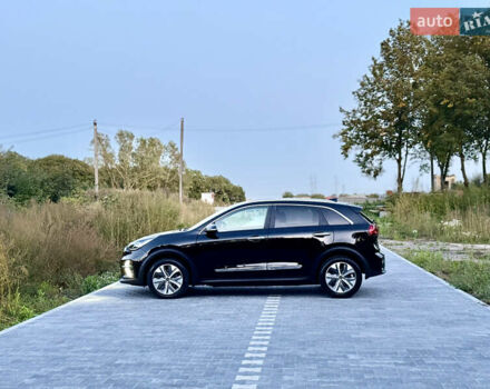 Черный Киа Niro, объемом двигателя 0 л и пробегом 165 тыс. км за 16999 $, фото 21 на Automoto.ua