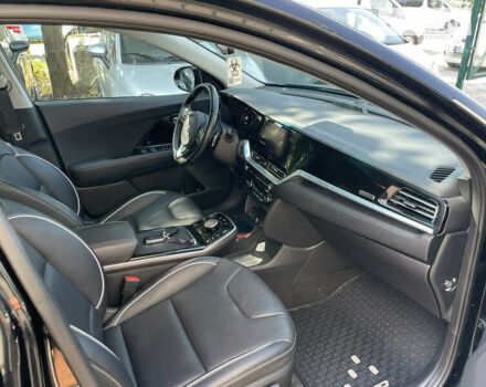 Черный Киа Niro, объемом двигателя 0 л и пробегом 151 тыс. км за 19300 $, фото 10 на Automoto.ua