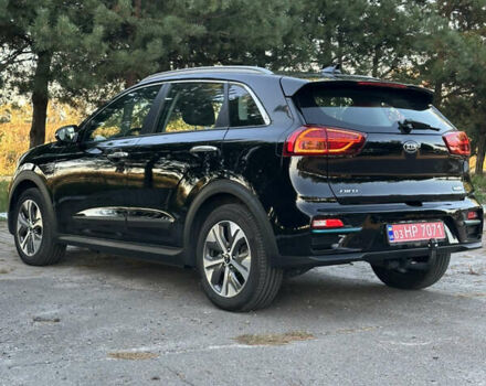 Черный Киа Niro, объемом двигателя 0 л и пробегом 112 тыс. км за 18750 $, фото 21 на Automoto.ua